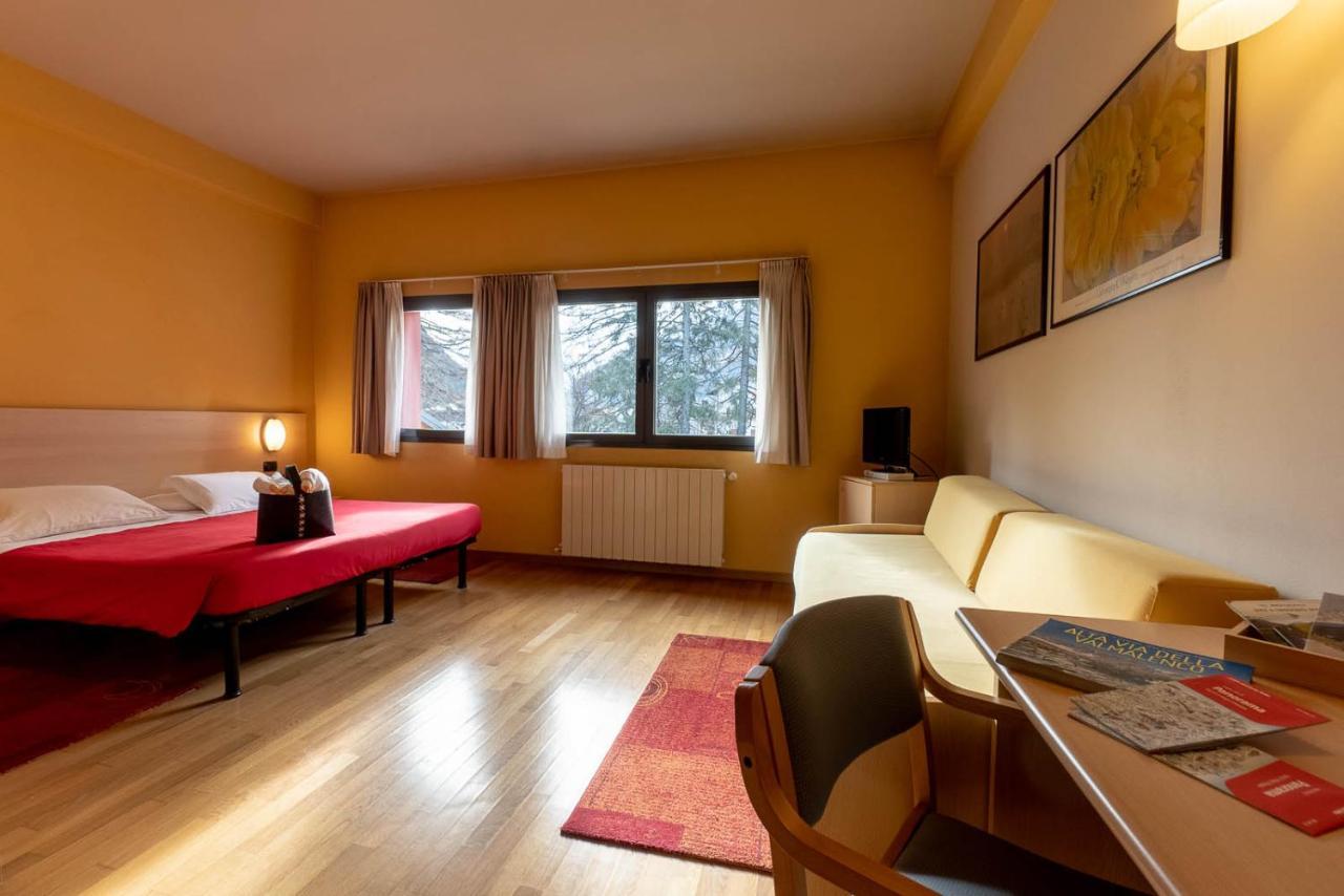 Hotel Cepina Albergo Incantato Valdisotto Bagian luar foto